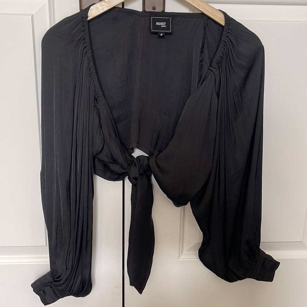 CROPPED BLOUSE
